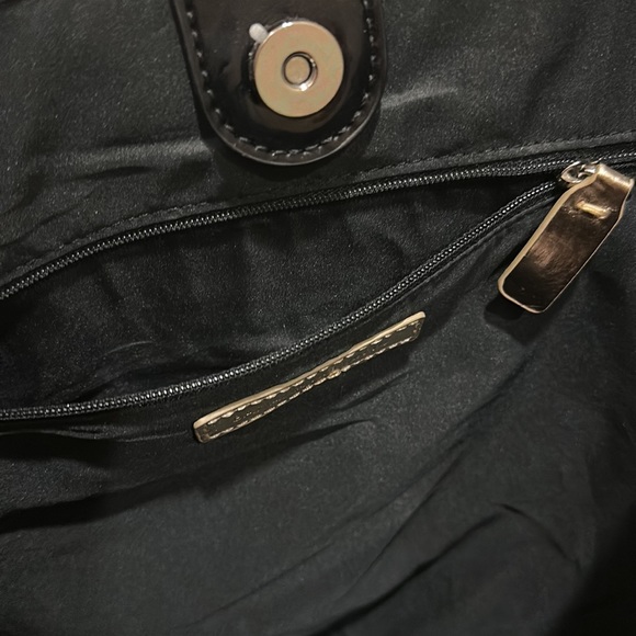 Like brand new black shoulder bag with multiple pockets from Banana Republic. - Picture 5 of 5